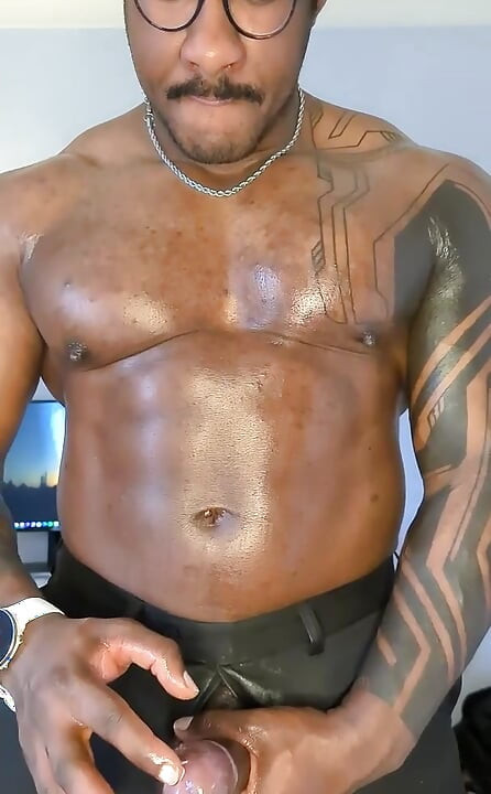 The Reason I Cant Were Shirts. My Muscles to Big for This