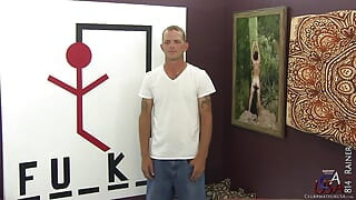 Rainer Receives Dick Special Treatment From Horny Masseur