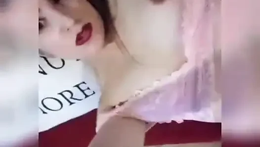Tek başına yeni video! Vücudumun tadını çıkarıyor ve zevke son ver!