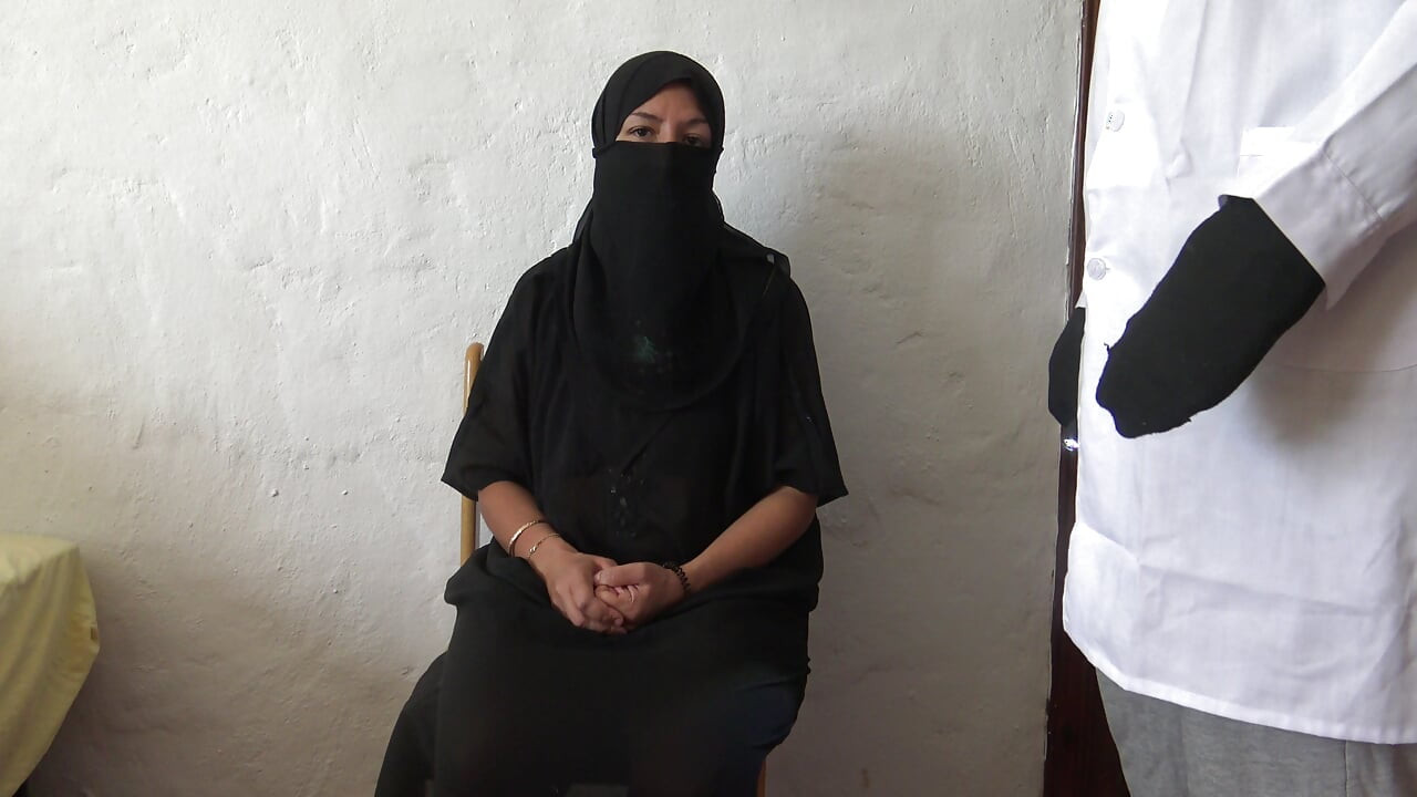 arab iraqi muslim wife sucking a big black cock