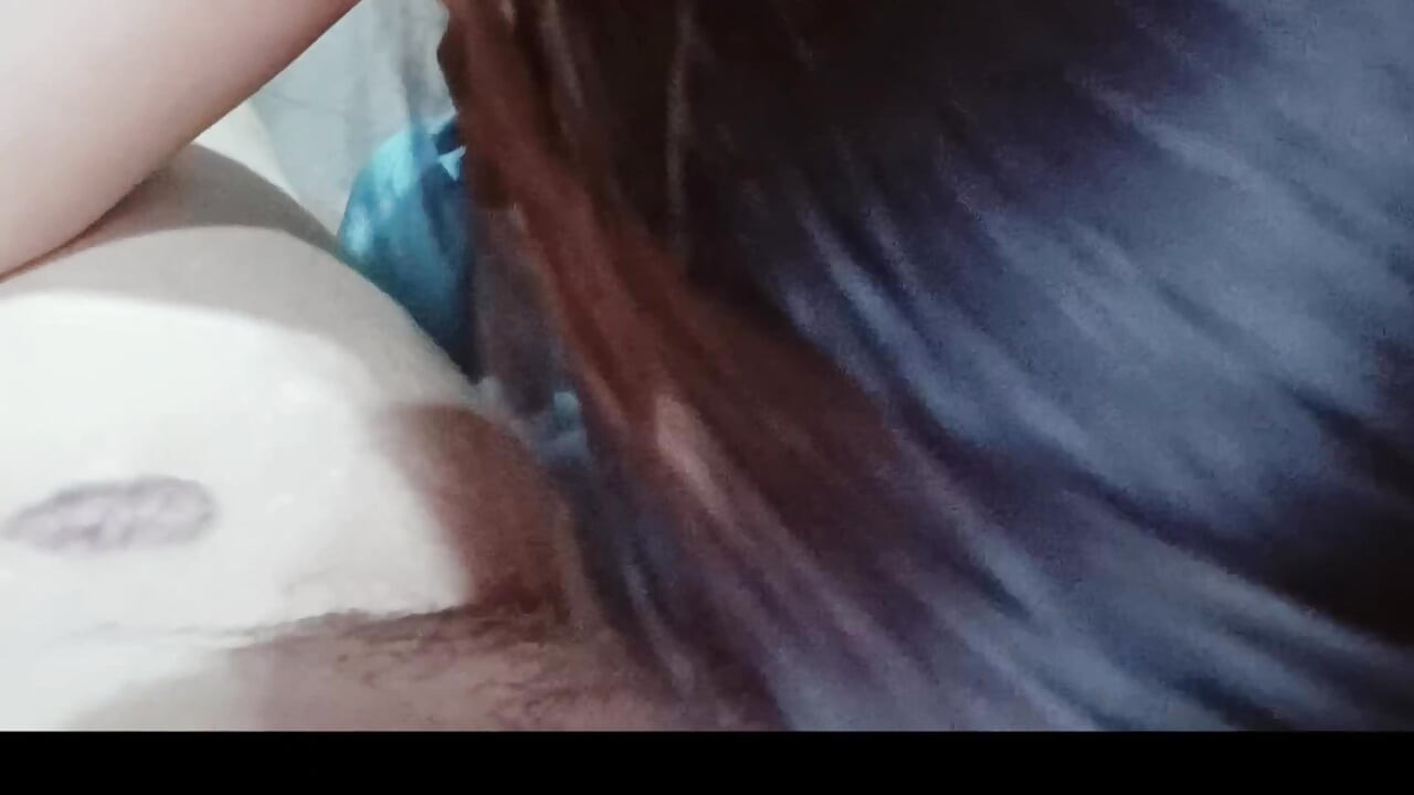 Chica ama mamada