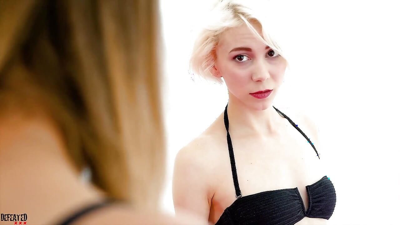 Tracy Lilith gorące zapasy - Sexy blondie Vs śliczna brunetka