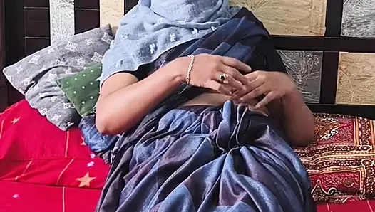 Geleneksel olarak çok ateşli ve seksi üvey anne