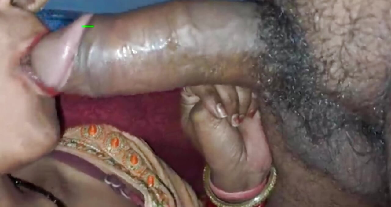 Desi mommy lund chus kar mal pi gyi
