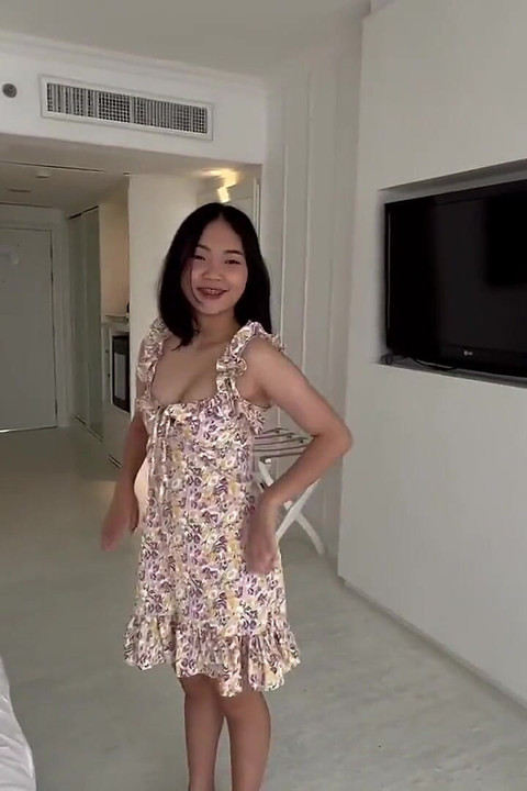 Asiansexdiary Hairy Pussy Pinay Loves Grinding on Foreign Dick