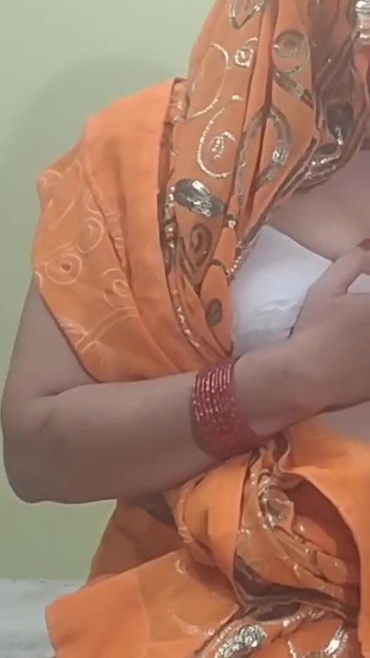 indian sex XXX of Devar, Bhabhi fucking in a hut | Clip 1