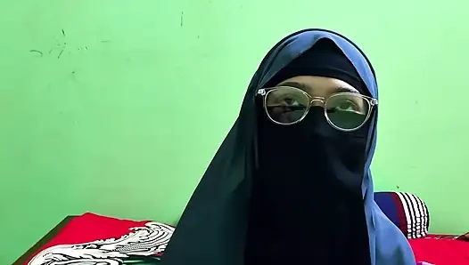 When is sexy hot lady comes to me asking for a donation