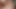 いたずらな女の子が濡れた膣を激しく突いてオーガズムに達する