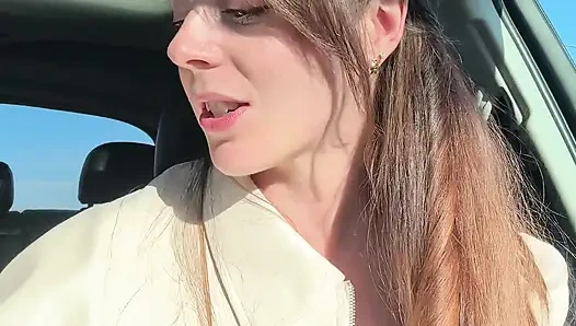 Seks videosu! Yeni bir oyuncak için benimle alışveriş yapın, sonra onu kullanmamı izleyin!