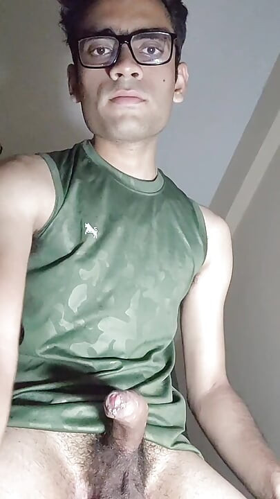Solo de nerd twink chorros de corrida masiva