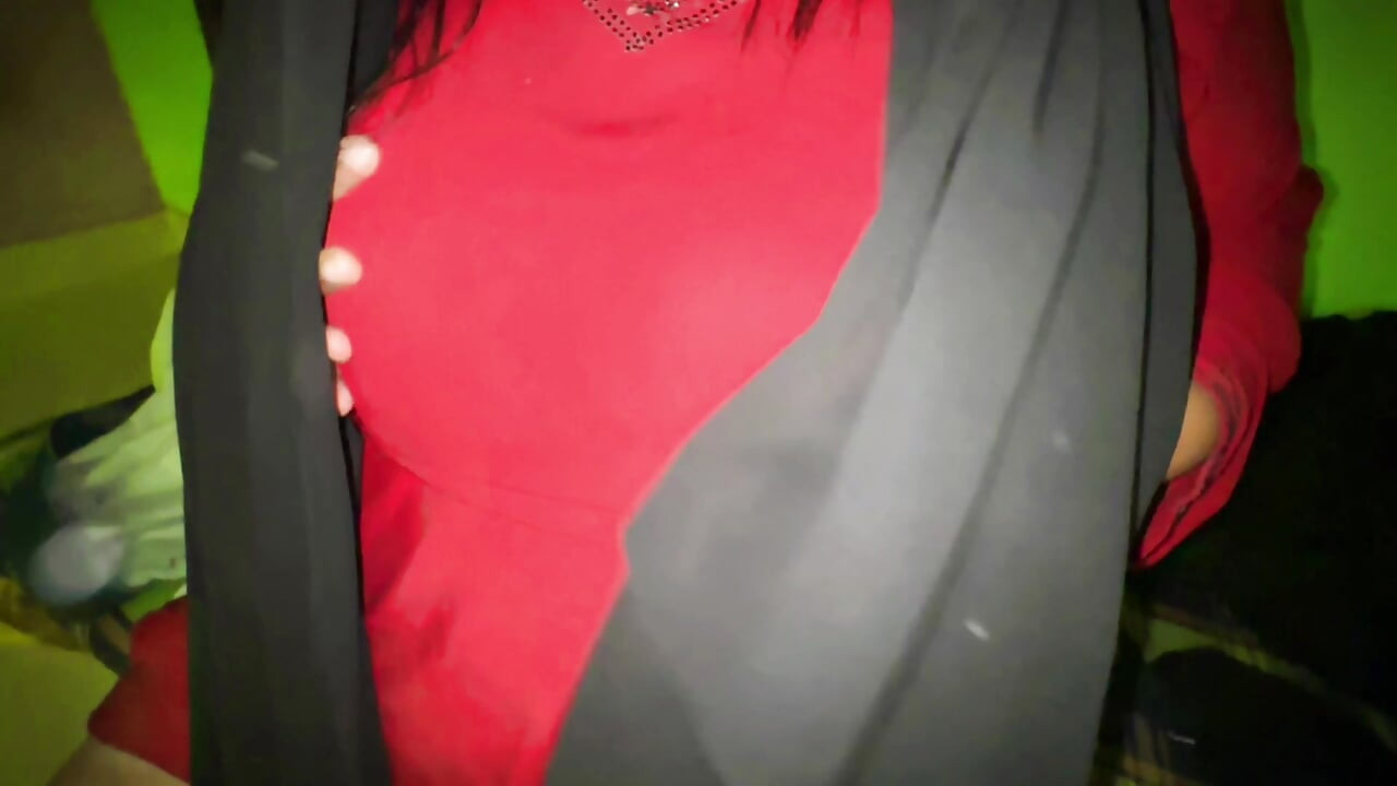 my cousin likes us to fuck while we are alone in her house, BBW arab girl invites her neighbor over and want his big cock