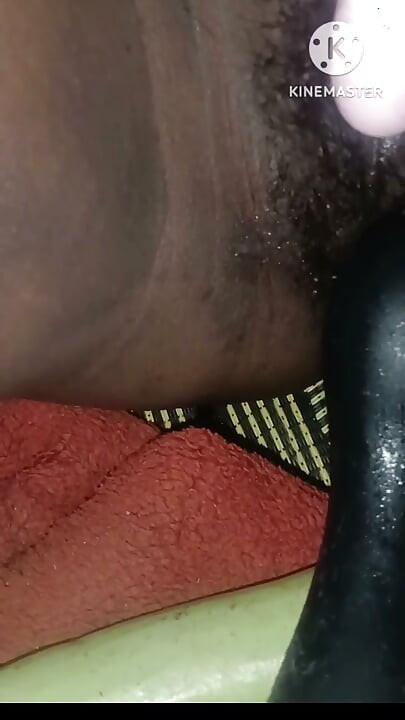 Bhabhi ki chut ka kheera dalke pani nikala