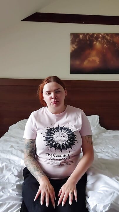 Voyeurizing Stepmommy Masturbating