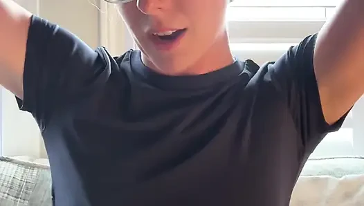 Hottie in Glasses Tells You How to Stroke!