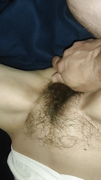Hairy pussy fingering and cumming with MagicStick, small squirt