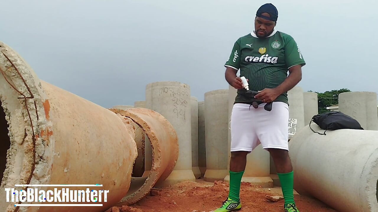 試合から汗だくで戻ってきて興奮してイッかずにはいられませんでした