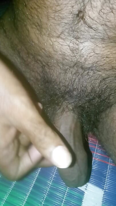 Shown the dick in proper angle by sitting position