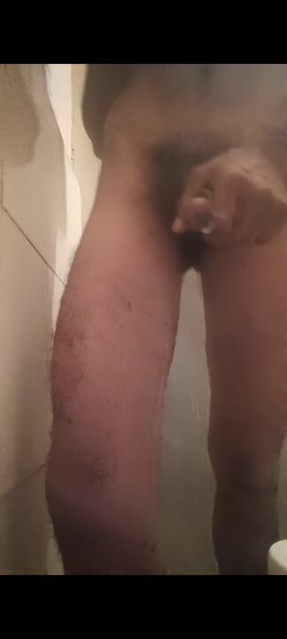 Muth mar kar pani nikala