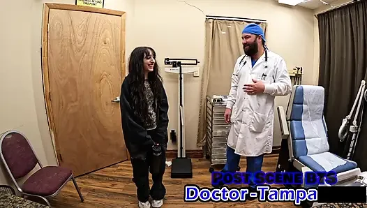 Dr Tampa - Ujian Gyno ke-1 Alice Roses