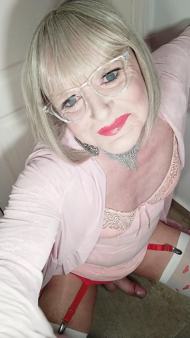 Sissy Pink Crossdresser