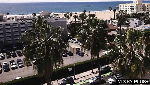 VIXENPLUS süße matty zeigt ihre wilde seite