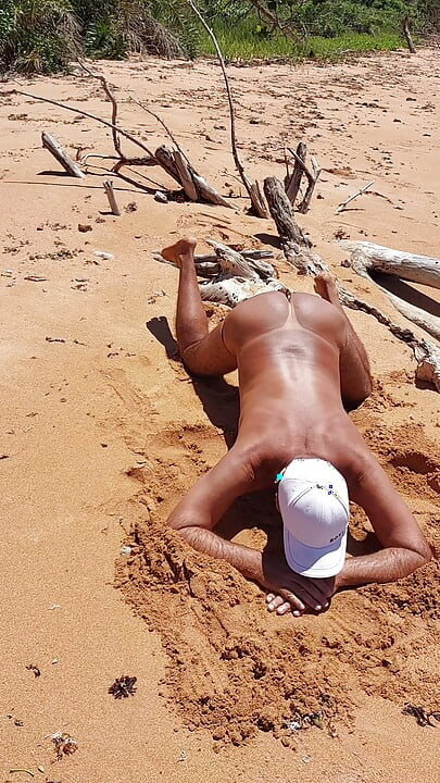 Ladysilva on the beach getting naked what a hot tanned ass with a sexy mark