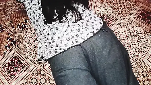 Ein junge heiße ehefrau im dorf, von ihrem stiefvater in nahaufnahme anal gefickt