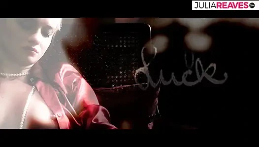 Я мечтала о женщине, которая соблазнила меня чувственно