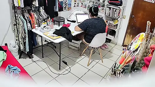 Tombul üvey kız kardeşim ev ödevini yaparken