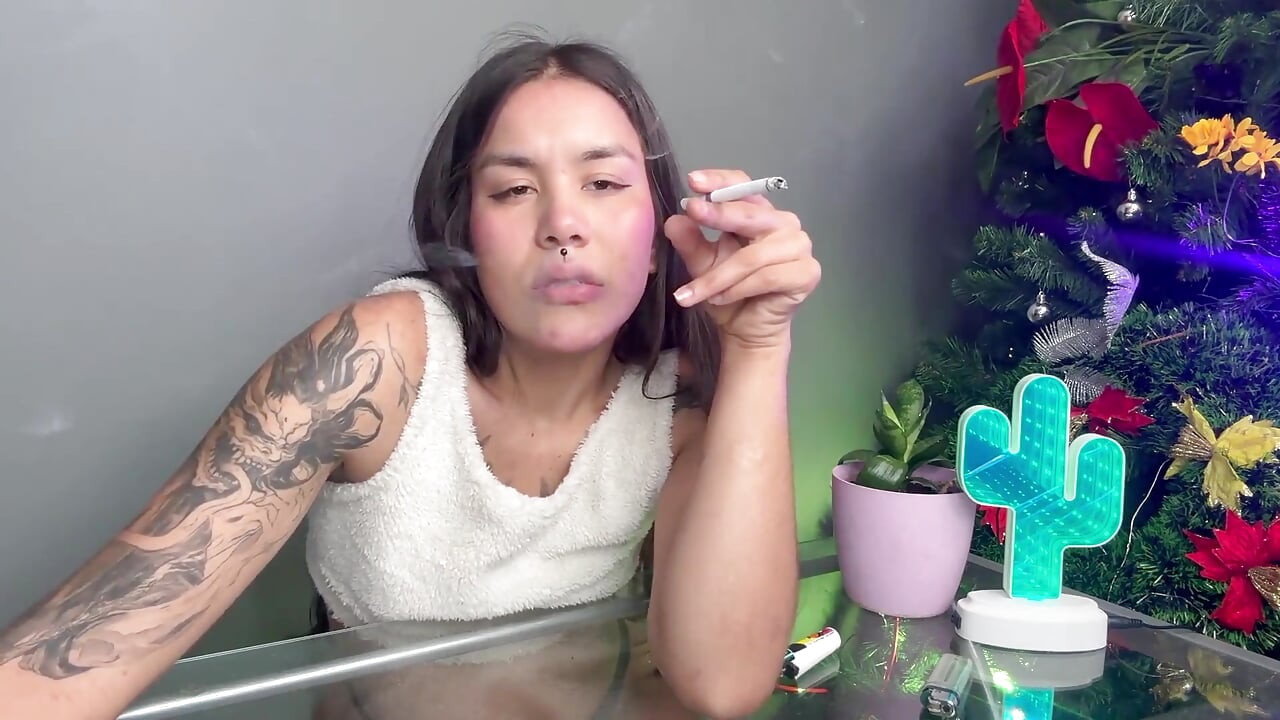 Rebel Girl Offers Yo Her Cigarrette