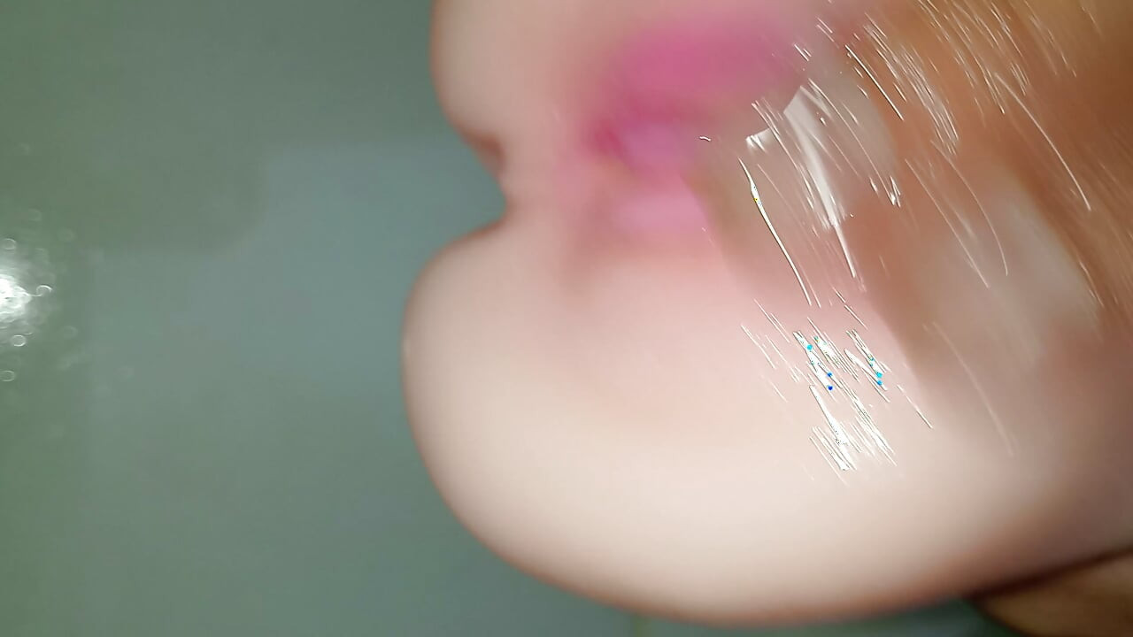 三根手指插入粉嫩小穴，莉莉玩具，我的粉色鸡巴