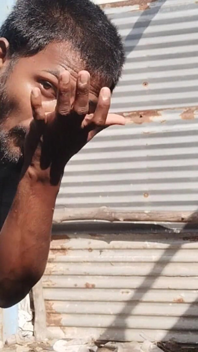 Ulazim u indijski Xhard putujući van šumske kancelarije | Klip 1
