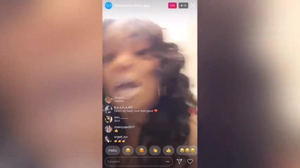 Tokyo Toni Blac Chyna belle-mère se déshabille et twrk gros cul