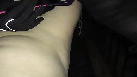 Дорогая качели в сексуальных перчатках для лечения моей рабыни