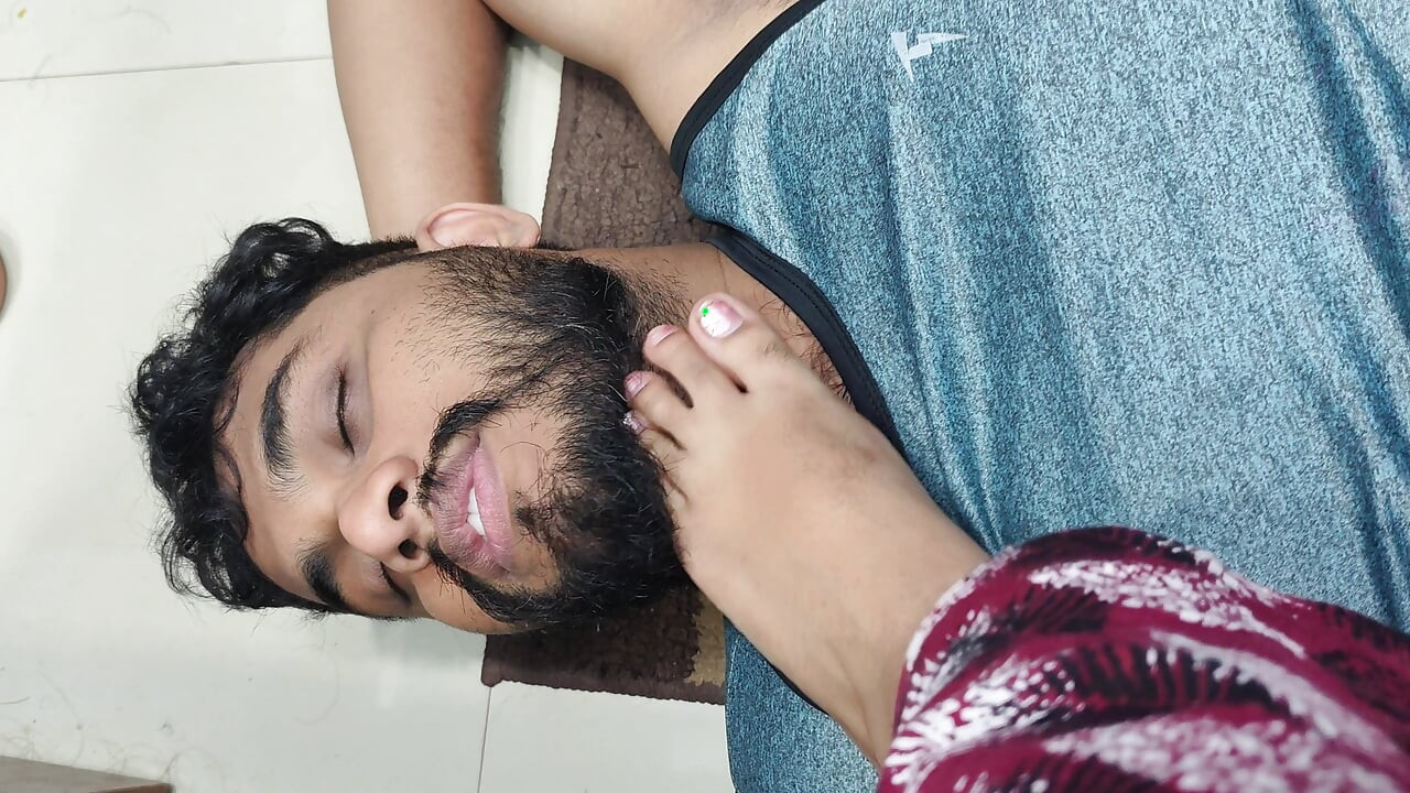 और शरीर रौंदना, मल्लू लड़की हॉट रौंदना