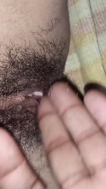 Momento épico de "Sexo con novia .. Chupa su lindo coño"