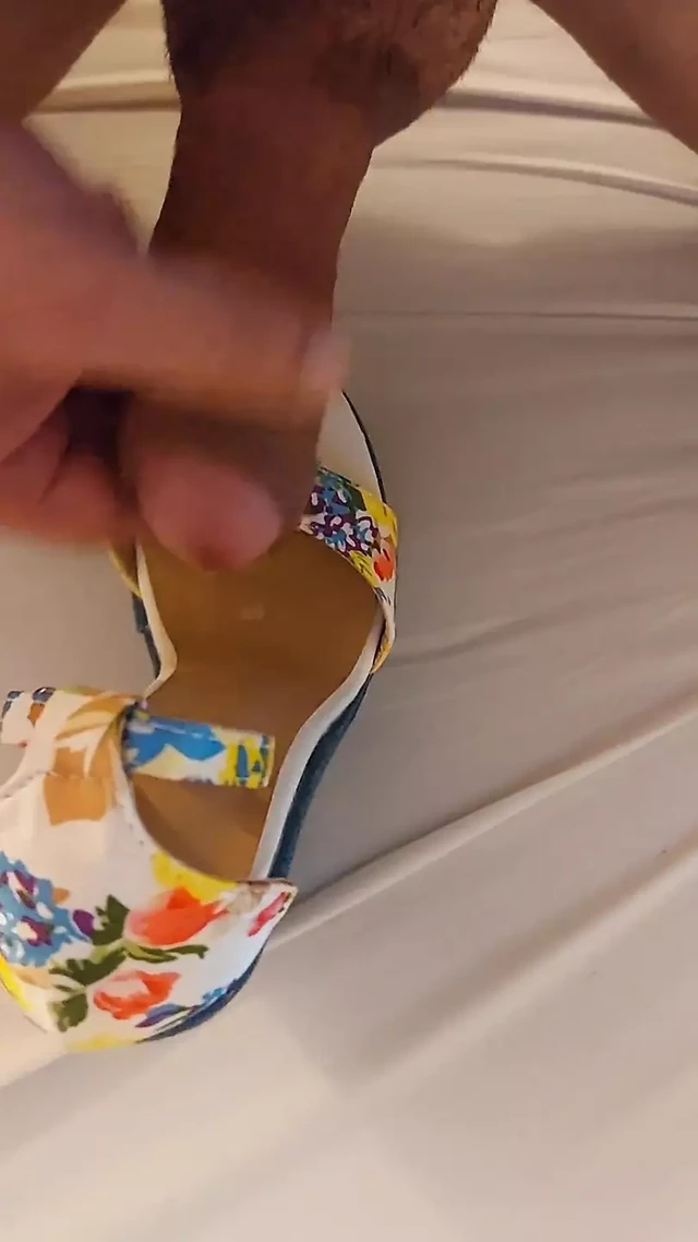 I fuck my partner's heel