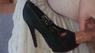 Fuck and cum into lace satin high heels