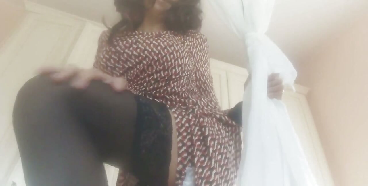 Step Mum Is Always the First Love, Even if It's a Bit Slutty
