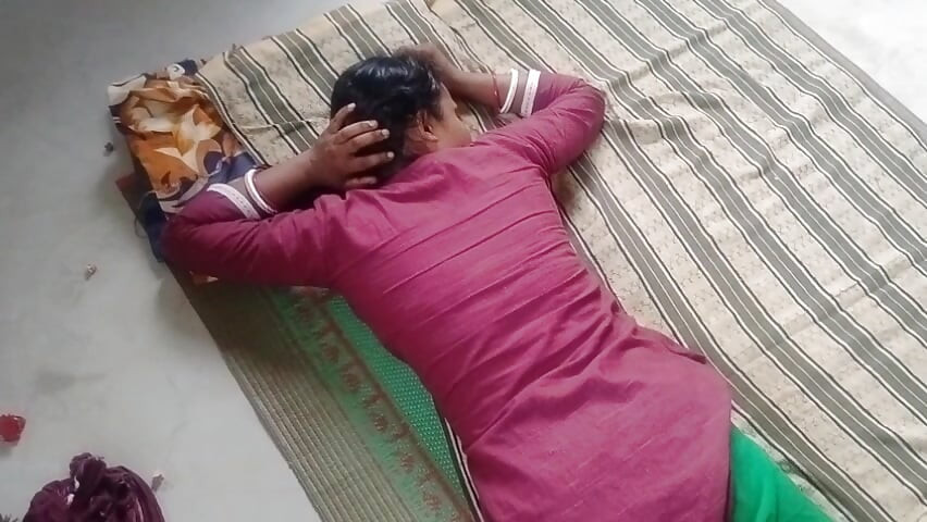 Indian Desi Desi Bhabhi hard rough sex video.