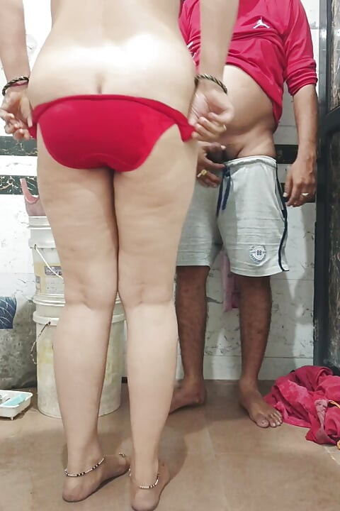 Priya bhabi rød malet stor røv show