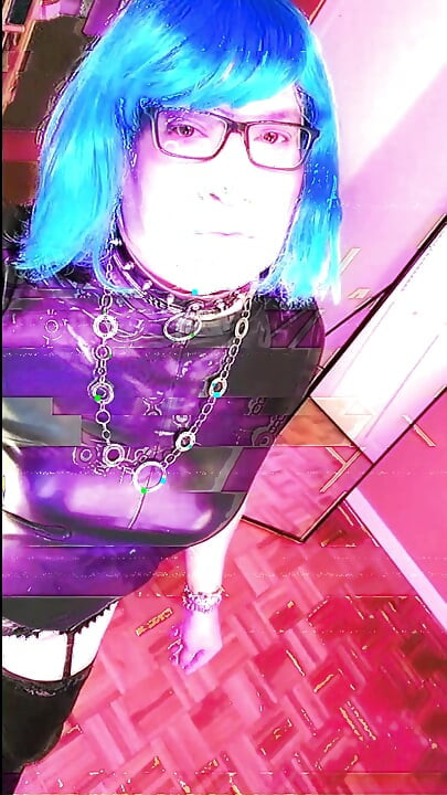 Sissyslut Kandi analna igra Trance glazbeni video