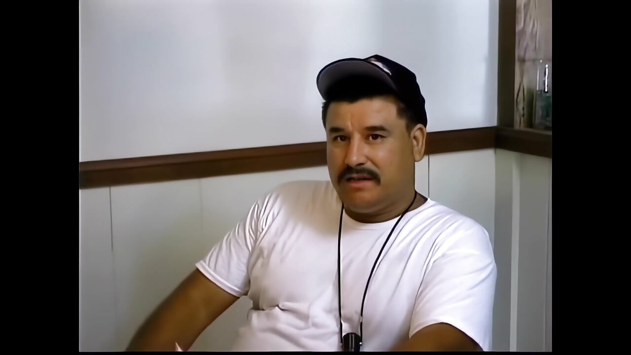 Gorąca, młoda, mokra cipka na dużego, napalonego kutasa