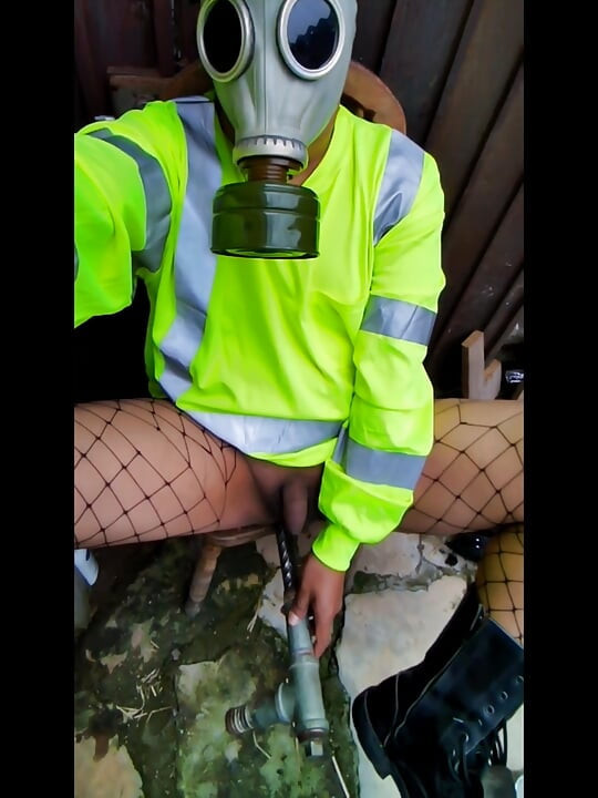 Homens de construção com extremo consolo