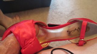 red bow peep toe pumps size 6 1부