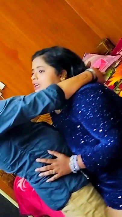 सेक्सी गृहिणी अपनी बहन के पति के साथ चुदाई चाहती है.. हार्डकोर चुदाई | क्लिप 1