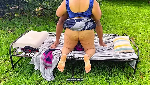 Saree outdoor-sex - erotisches liebemachen, grobes anal-hämmern, arschficken und intensiver halsfick