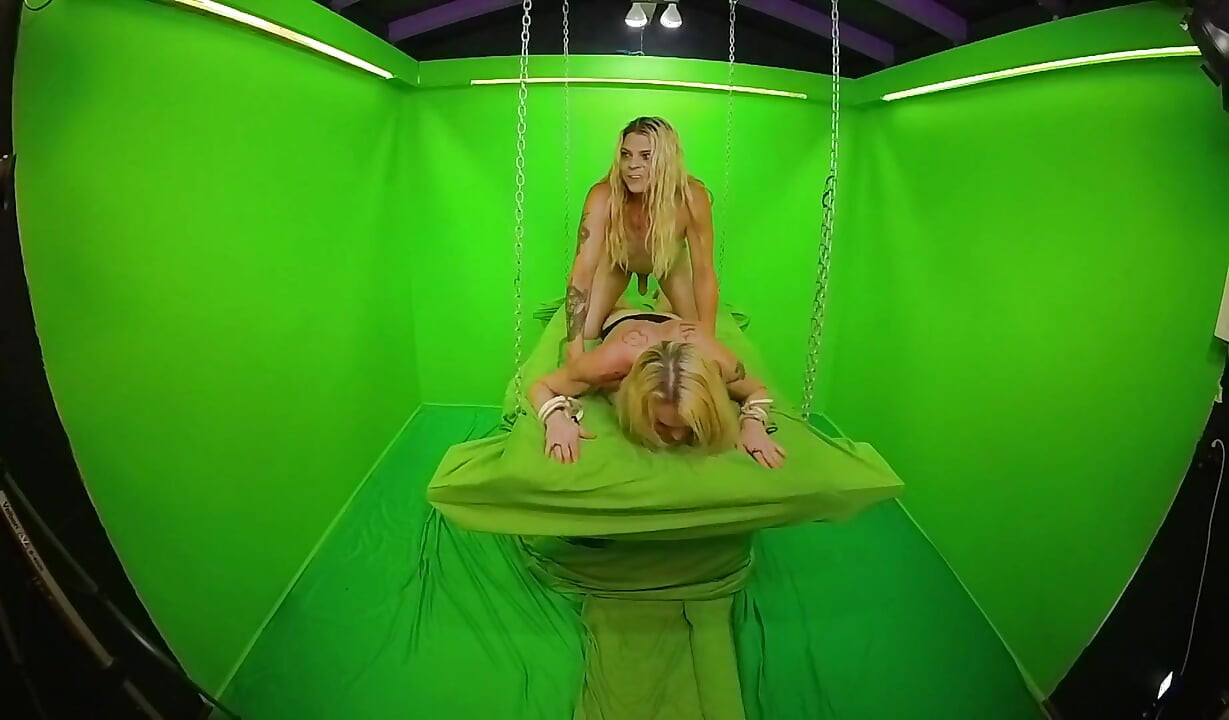 Mistress'Hell 2 - Gopro Center Camera Vid 3 - oklippt förredigering bakom kulisserna