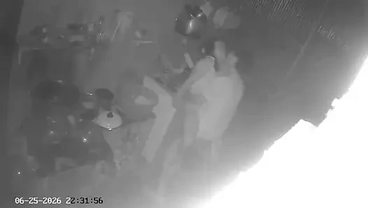 Я изменял на кухне с женой босса