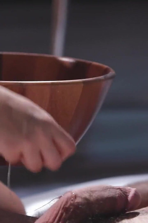 Nuru Massage - Big Ttitties MILF Ryan Keely Gets a Hot Creampie After Hard Sex During Massage